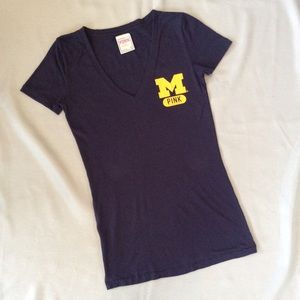 VS Pink Tee. Univ of Michigan. Navy Blue & Gold